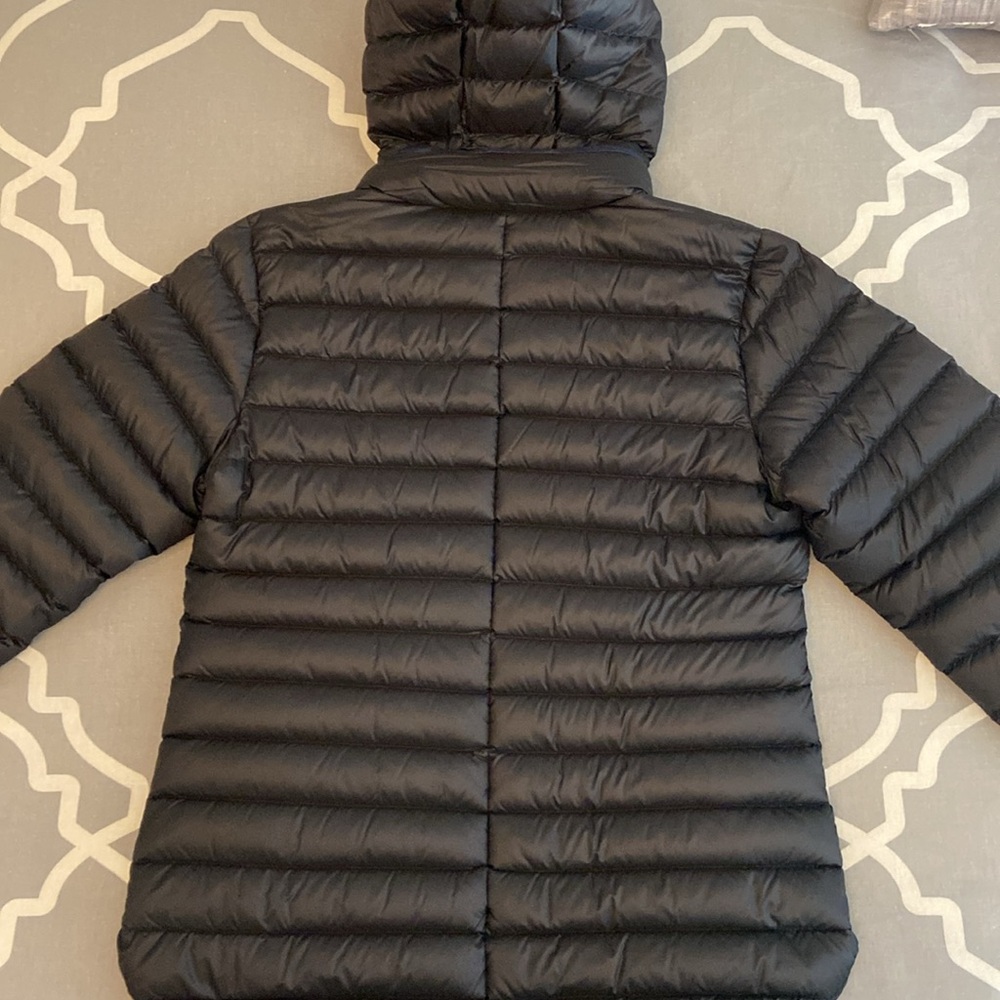 New Athleta reversible puffer jacket - Picture 3 of 6